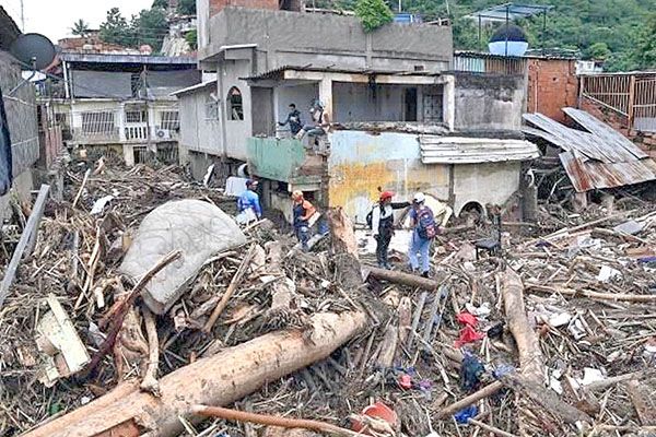 Lluvias torrenciales causan 22 muertos en Venezuela