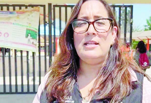 Habilitan oficina en CbTis para pagar becas de prepa
