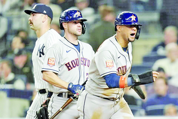 Ponen Astros a Yankees contra la lona