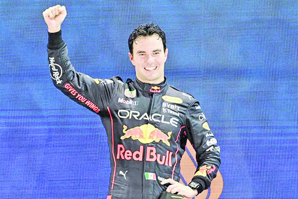 Entra Checo Pérez a la carrera por el PND