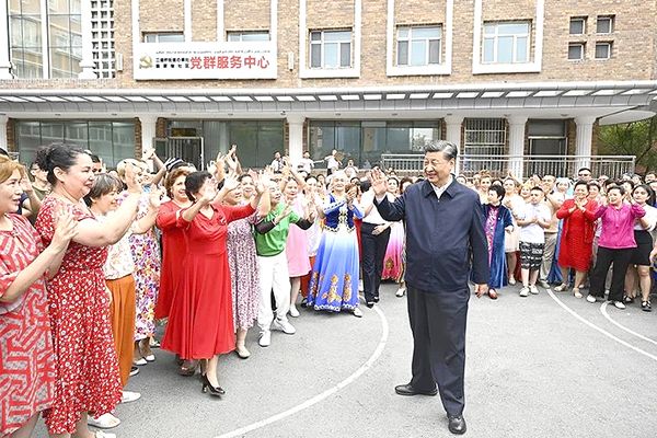 China: resurge el coronavirus, vuelven los bloqueos y se complican los deseos del presidente Xi Jinping