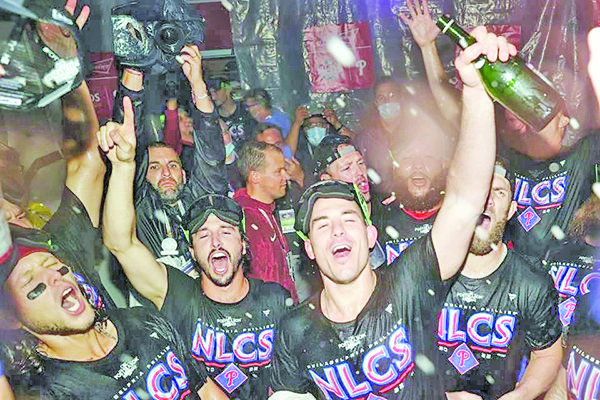 Eliminan Filis a los campeones Bravos