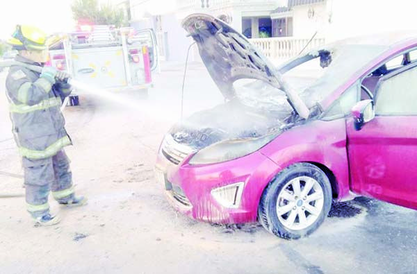 Corto quema carro
