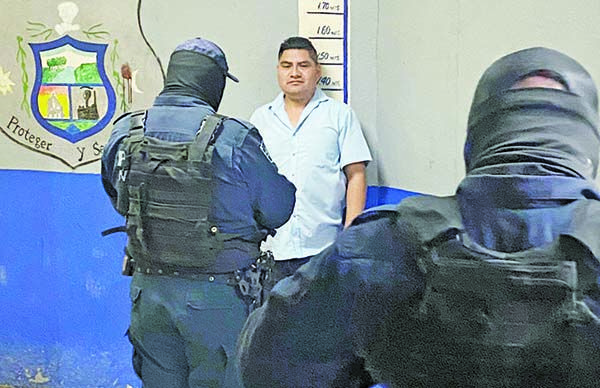Molesta a ex y acaba en prisión