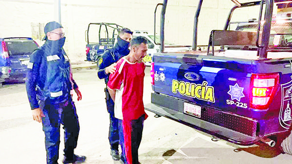 Pirómano drogadicto quema casa de mamá
