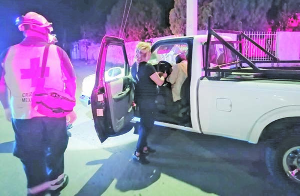Estampa troca contra un poste