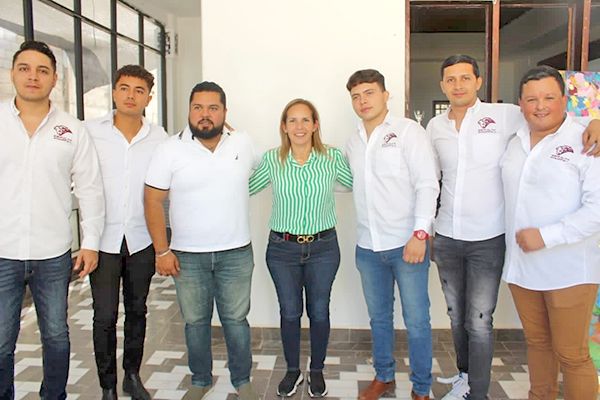 Presentan primera edición de artes marciales mixtas