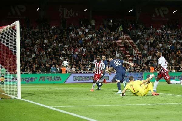 Anota Messi gol de fantasía con el PSG