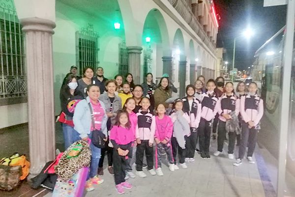 Apoya Roberto Piña a selectivo de gimnasia