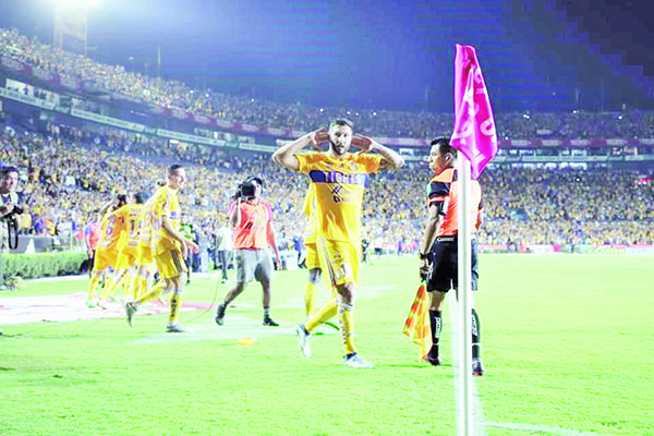 Le da Gignac ventaja a Tigres sobre Pachuca