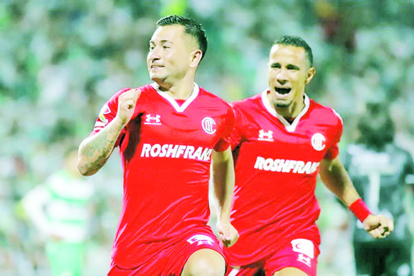 Echa Toluca a Santos y va ante el América en Semifinales