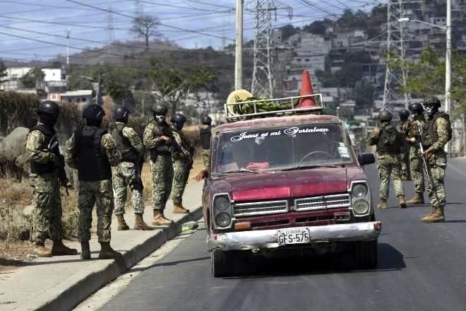 Amplía Ecuador estado de excepción por violencia del narco
