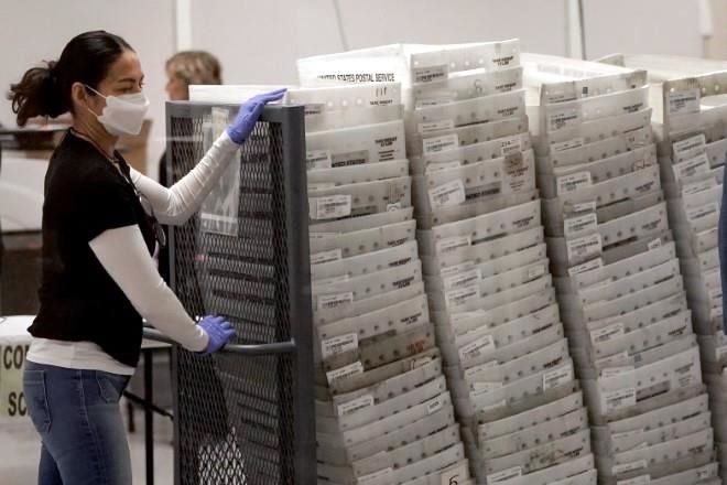 Lideran demócratas, por poco, contiendas en Arizona