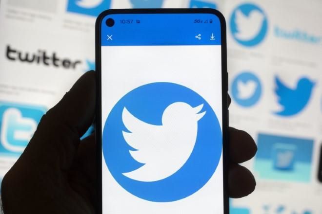 Twitter suspende suscripciones ante alza de cuentas falsas
