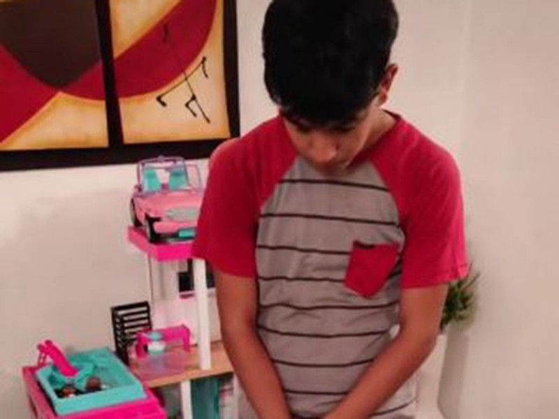 Joven embaraza a su novia y papá lo humilla en redes; «te arruinaste la vida»