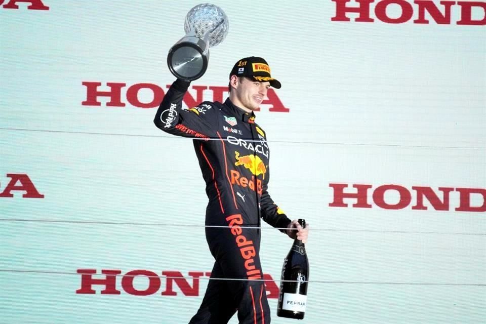 Está Max Verstappen en otro nivel