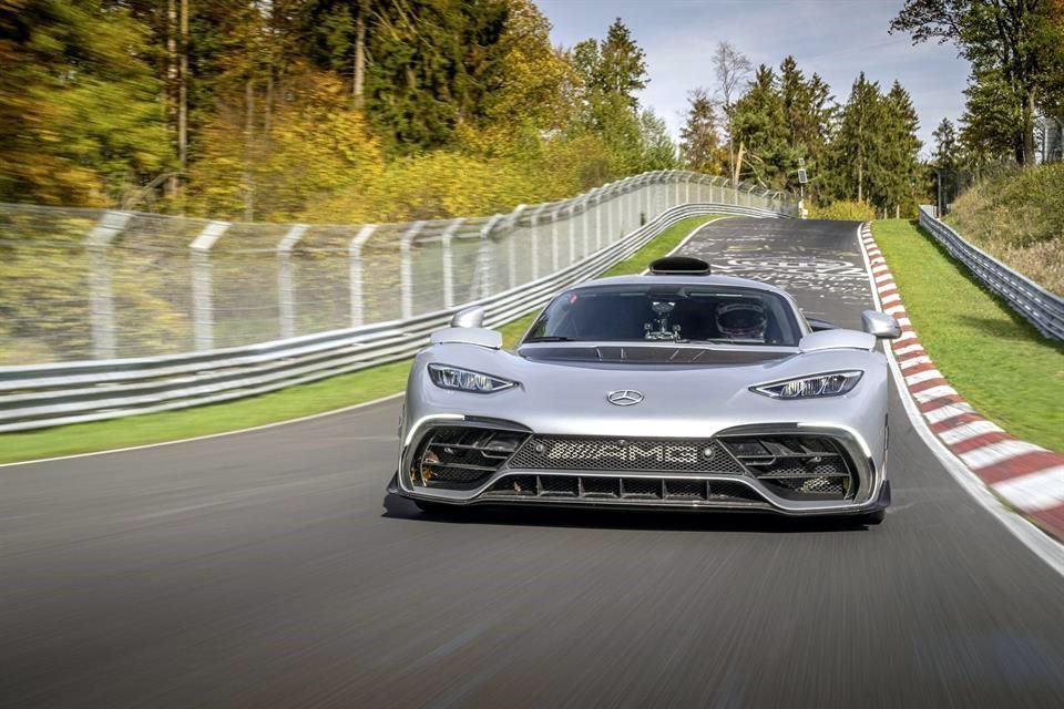 Mercedes-AMG One rompe récord en Nürburgring