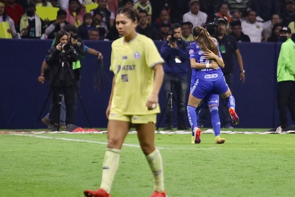 Aventaja Tigres a América en Final con récord de asistencia