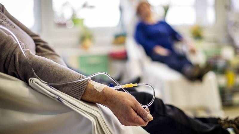 ¿Cómo el ayuno puede fortalecer a las células frente a las quimioterapias de pacientes con cáncer?