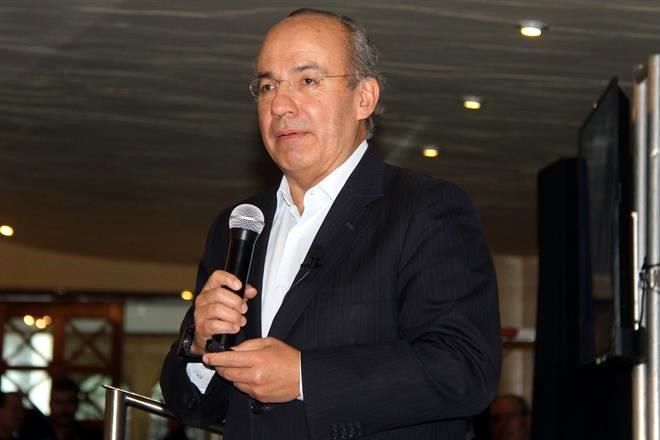 Acusa Adán que Calderón ‘anda lloriqueando’