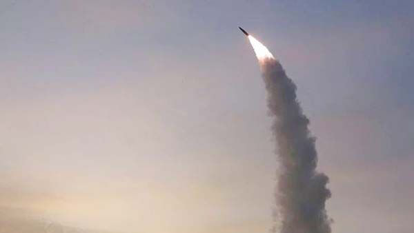 Corea del Norte dispara el mayor bombardeo diario de misiles de la historia