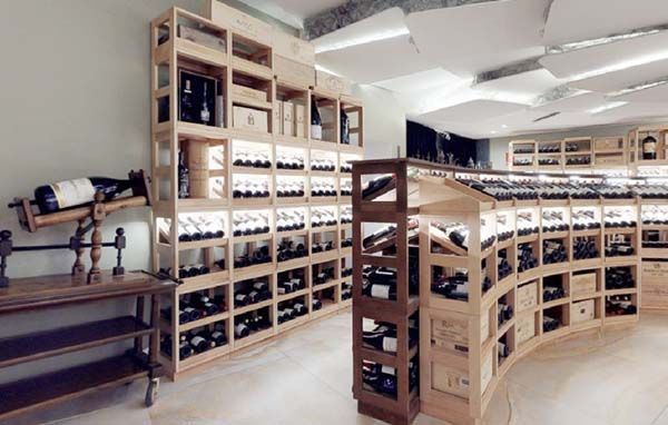 ¡Robo millonario… de vinos!