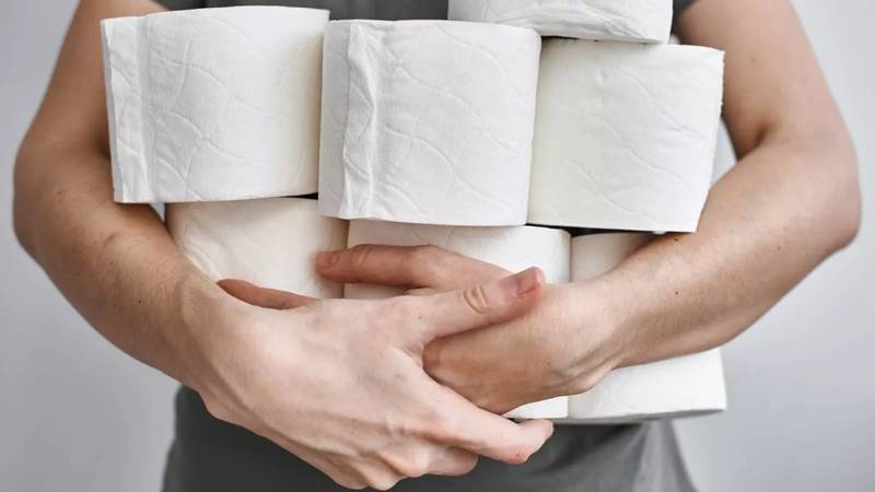 ¿Te da diarrea después de una noche de copas? Tienes más riesgo de cáncer colorrectal