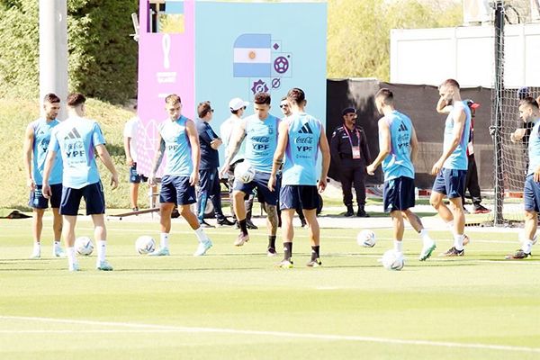 Tras sorpresa, Argentina se alista contra México