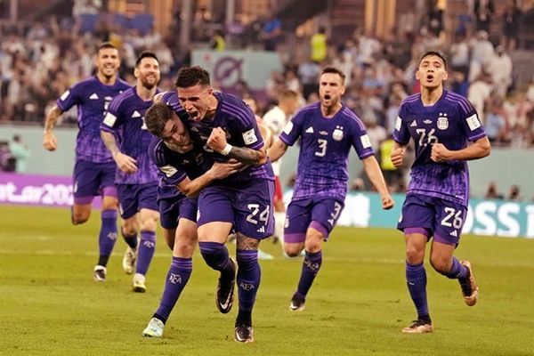 Vence Argentina a Polonia; ambos avanzan a Octavos