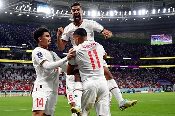 Sorprende Marruecos a Bélgica y se prende el Grupo F