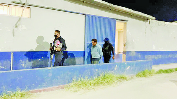 Chatarrero saqueaba vagón del ferrocarril