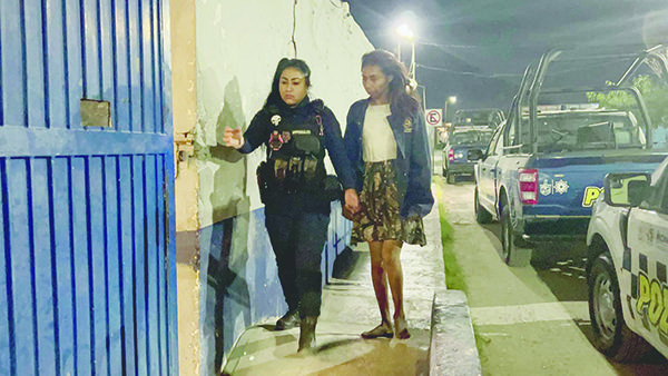 Hermana la corre e intenta quitarse la vida