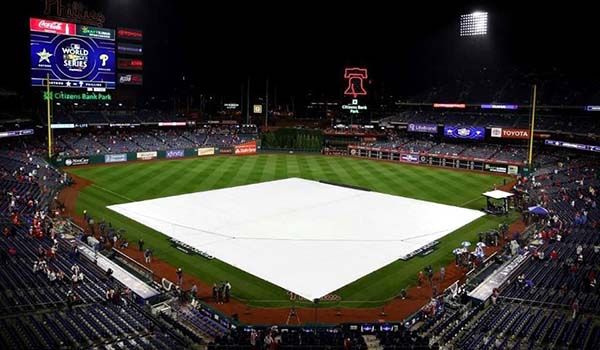 Posponen Juego 3 de la Serie Mundial por lluvia