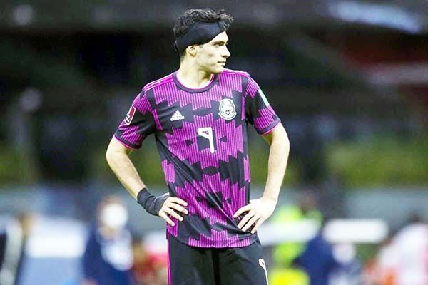 Se incorpora Raúl Jiménez a concentración del Tri
