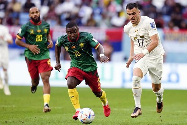 ¡Partidazo! Serbia y Camerún empatan en gran duelo