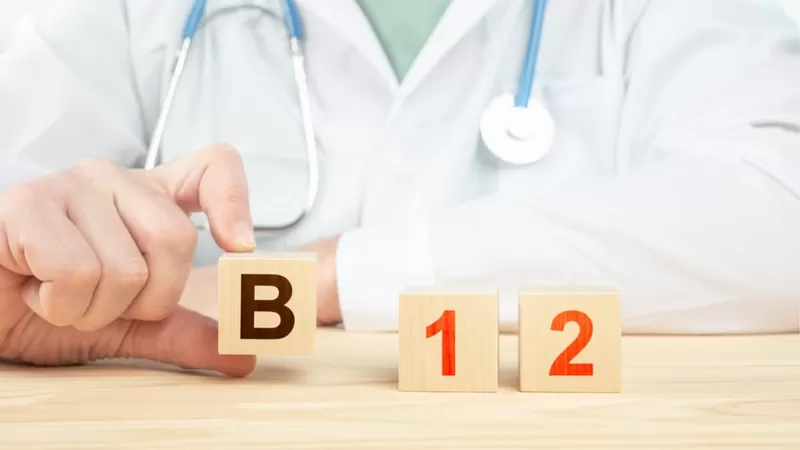 Qué problemas para la salud trae la falta de vitamina B12 (y por qué no siempre se puede resolver tomando suplementos)
