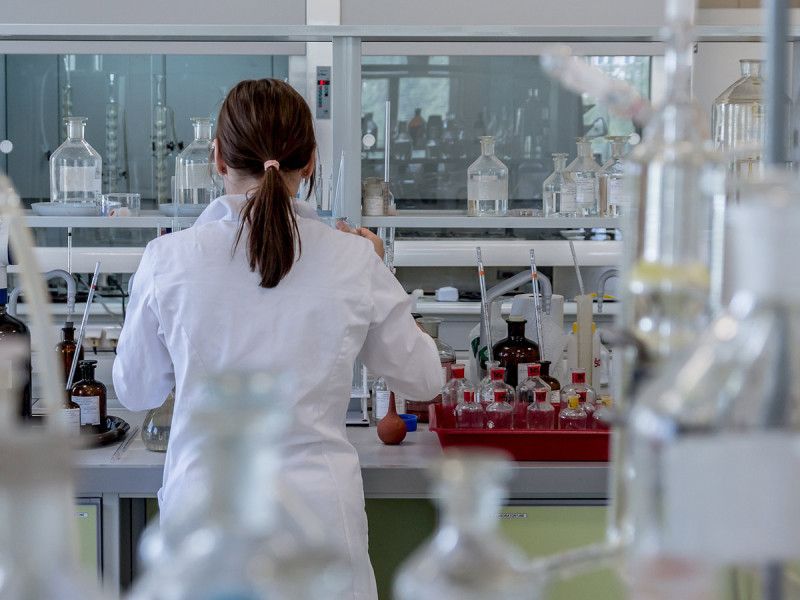 No hay hongo en medicamentos señalados de ocasionar brote de meningitis: Cofepris