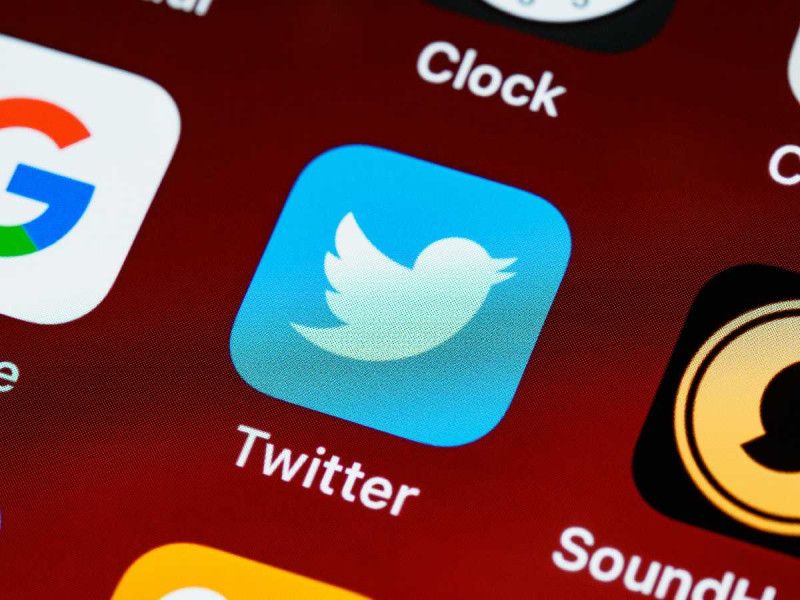 Twitter prohibirá a los usuarios publicar enlaces a otras redes sociales