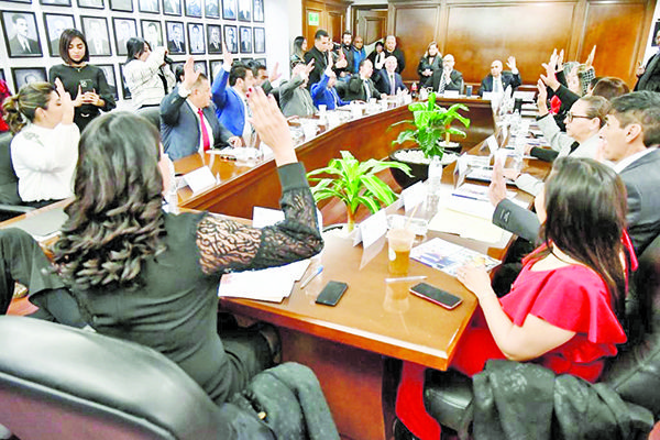 Aprueba Cabildo Primer Informe