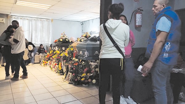 Dan el último adiós a la familia Juárez
