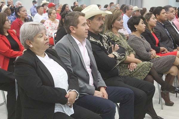 Felicita Hugo a alcaldes de Lamadrid y Abasolo