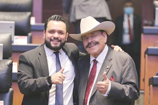 Felicita Alberto Hurtado a Guadiana por su triunfo