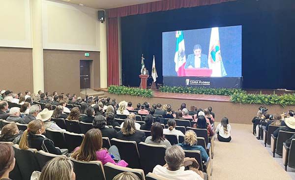 Sigamos construyendo Múzquiz unidos: Tania        