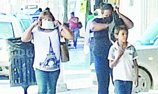 Pasa Covid de 2 a 52 casos en un solo día