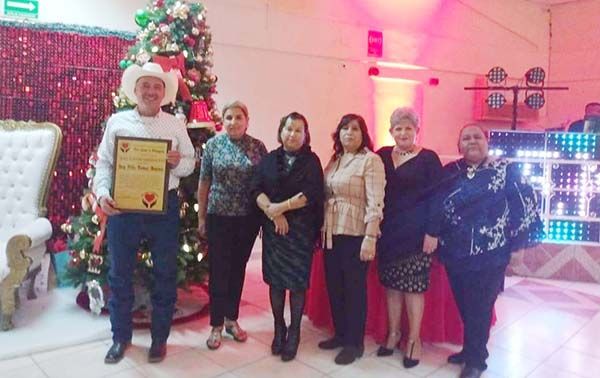 Reconocen labor de Porfirio Romo Ibarra