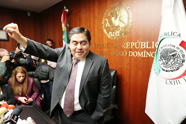 Miguel Barbosa Huerta entre la polémica y la persecución