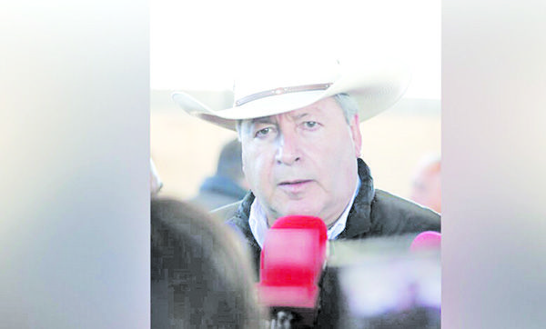 Blindan carreteras en límites con Zacatecas