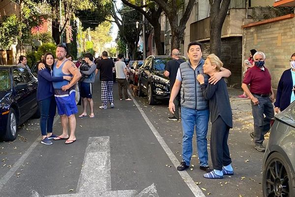 Sacude sismo de magnitud 6 a CDMX