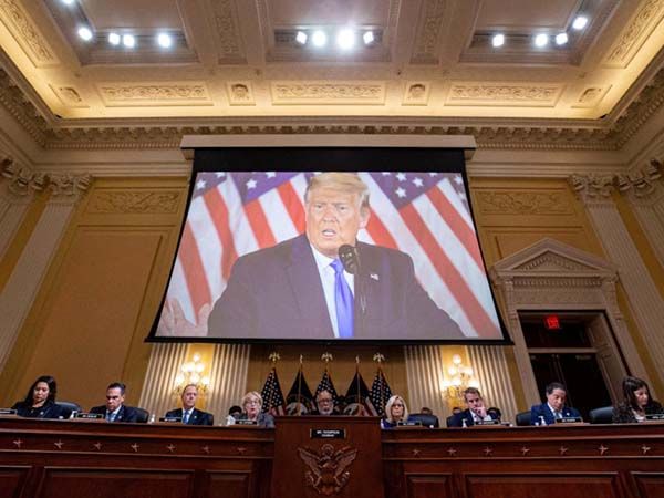 Comité pide procesar a Donald Trump por asalto al Capitolio de EU