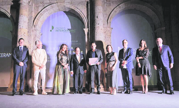 Gana alumno de UAdeC premio de arquitectura